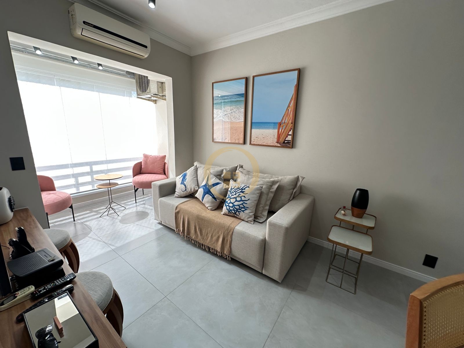 Apartamento na Praia da Enseada, Guarujá - SP