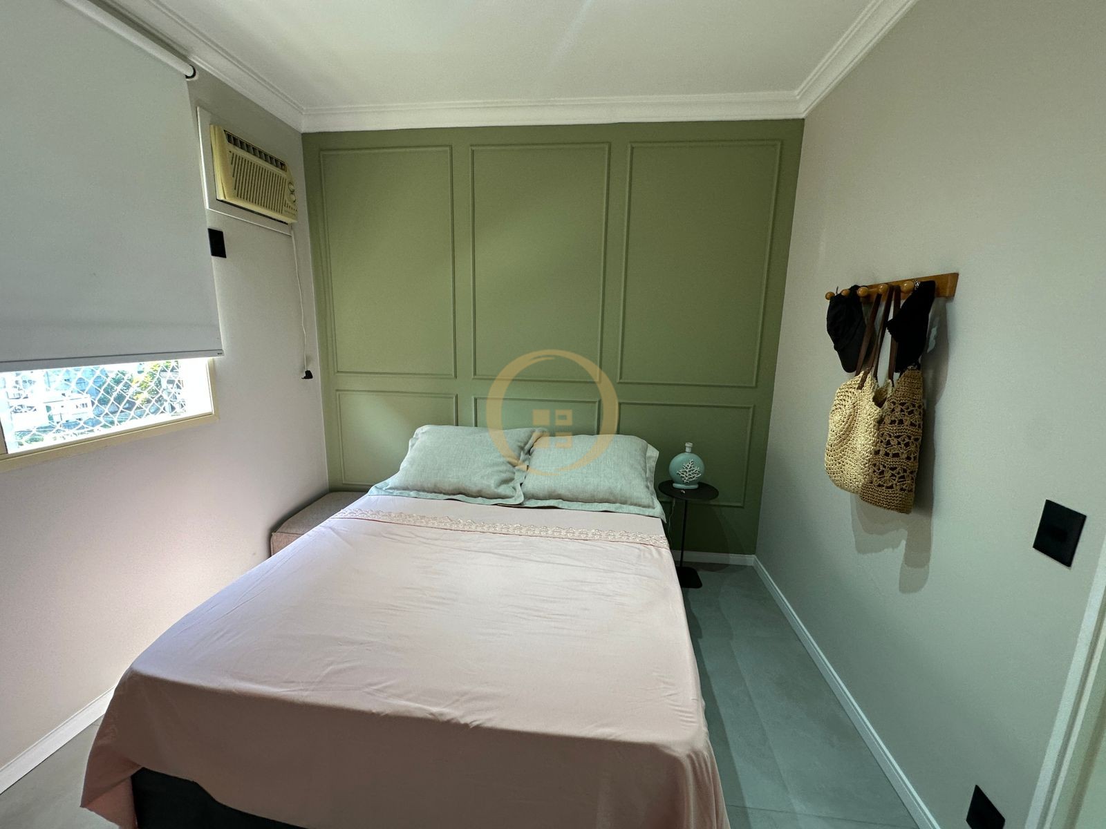 Apartamento na Praia da Enseada, Guarujá - SP