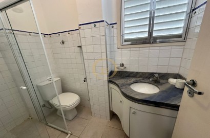 Apartamento à 100 Metros da Praia da Pitangueiras, Guarujá-S