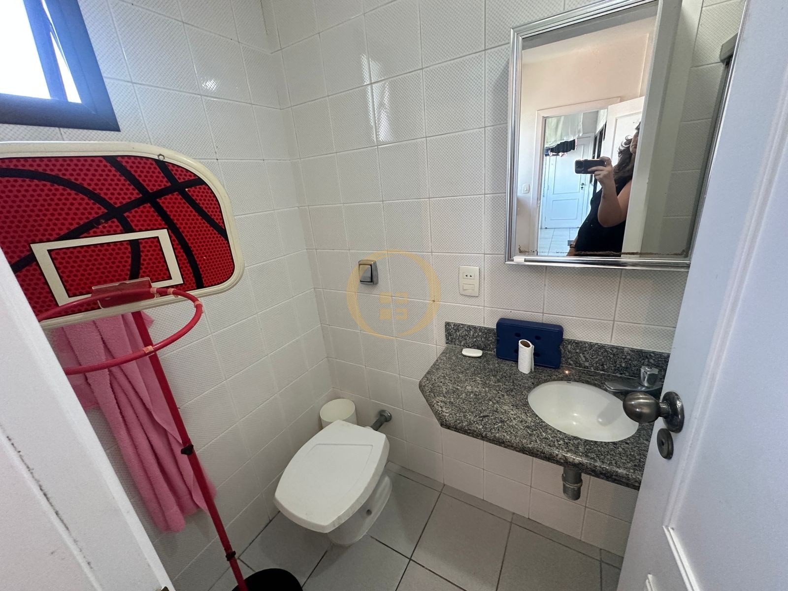 Apartamento na Praia da Pitangueiras, Guarujá - SP