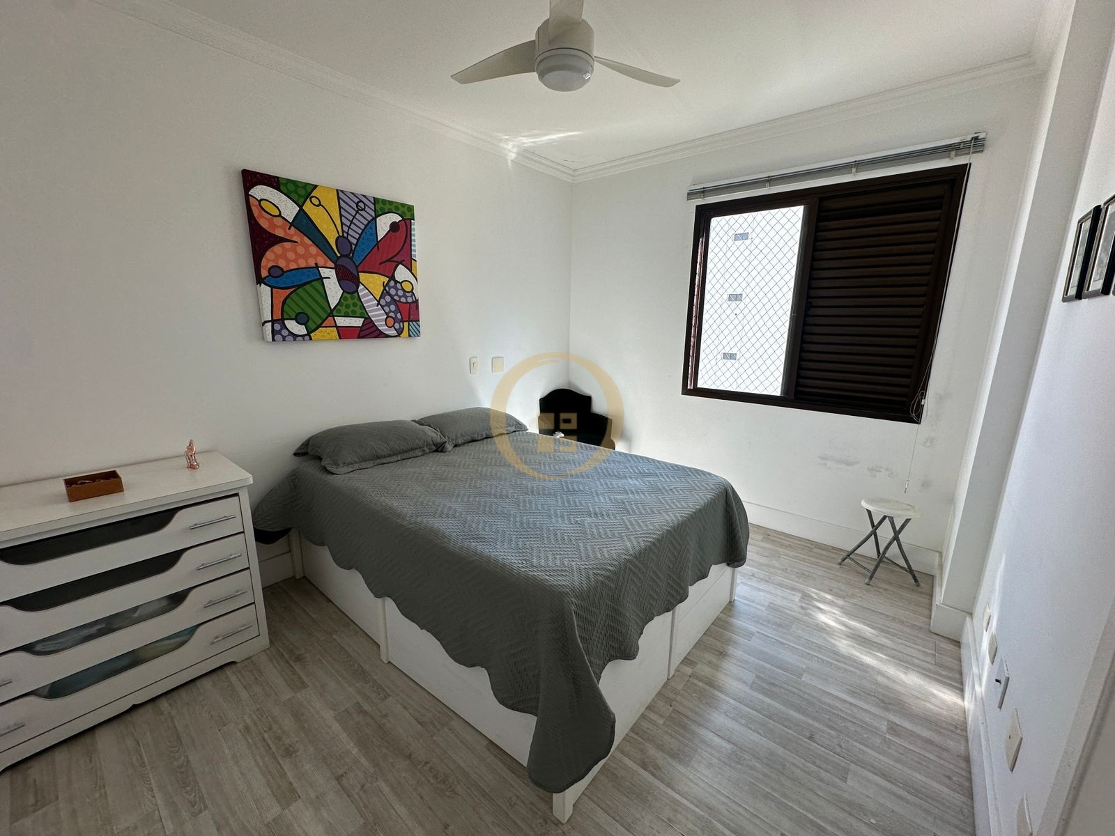 Apartamento na Praia da Pitangueiras, Guarujá - SP