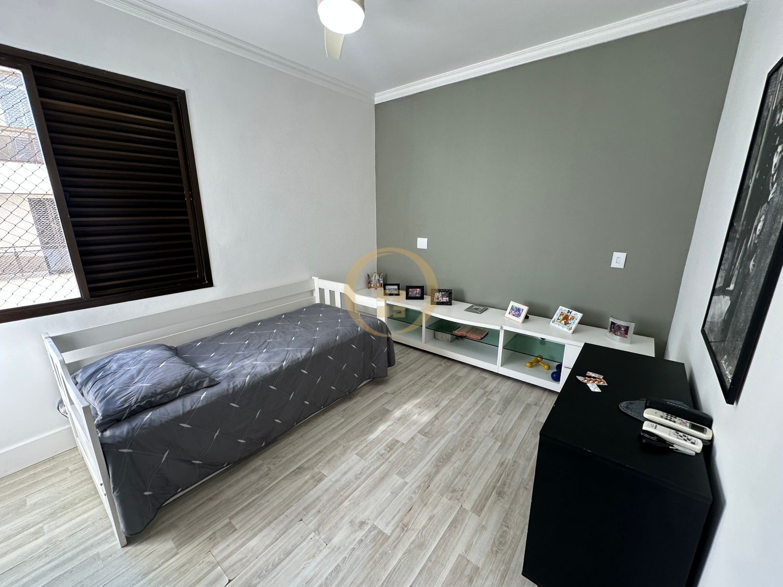 Apartamento na Praia da Pitangueiras, Guarujá - SP