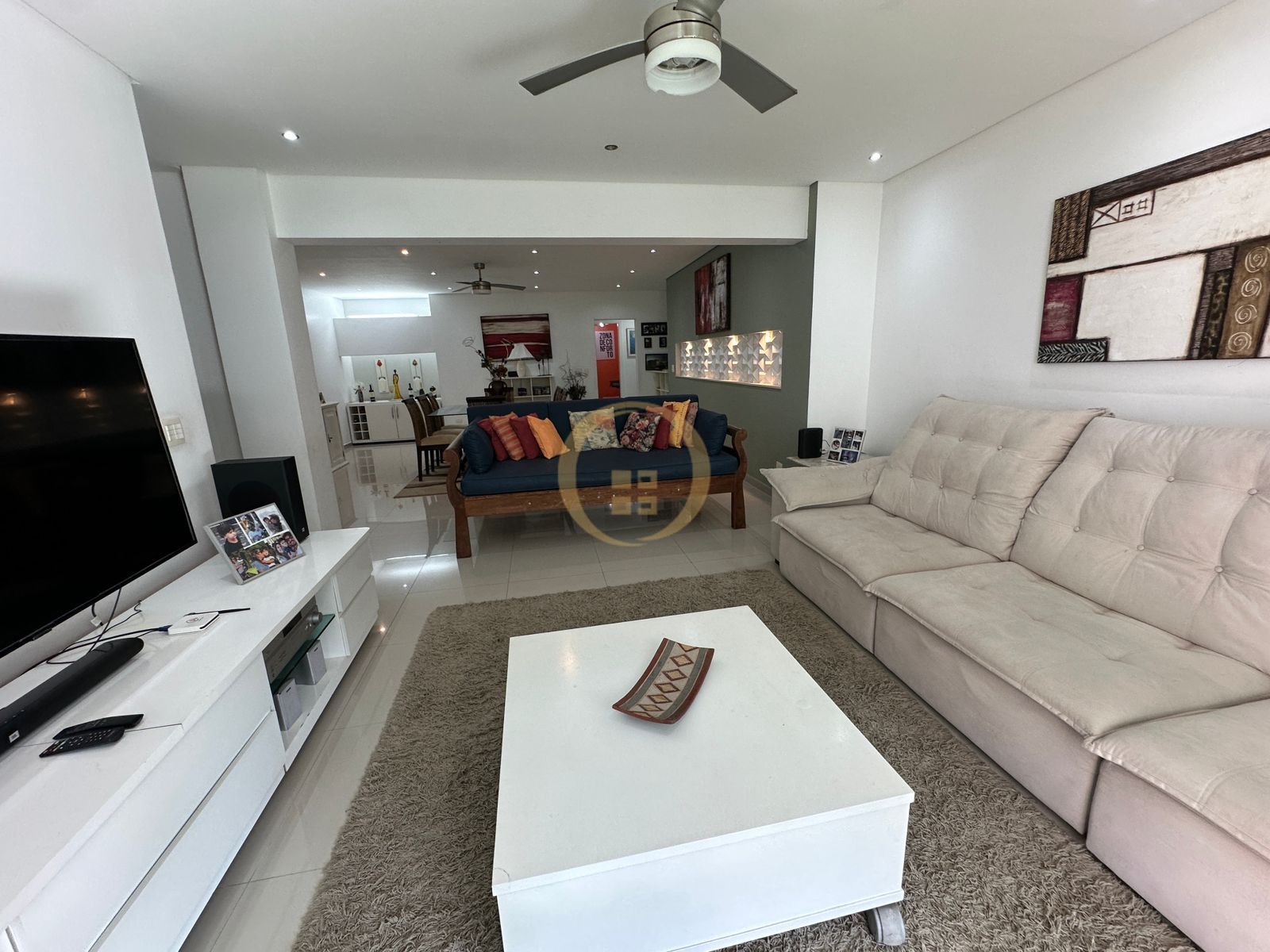 Apartamento na Praia da Pitangueiras, Guarujá - SP