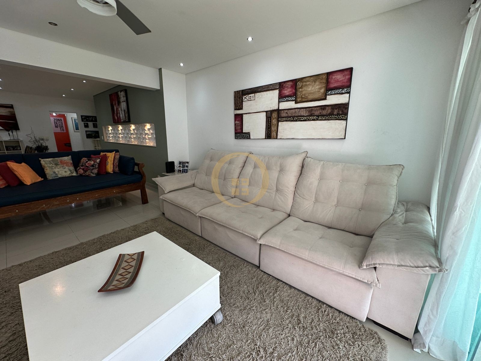Apartamento na Praia da Pitangueiras, Guarujá - SP