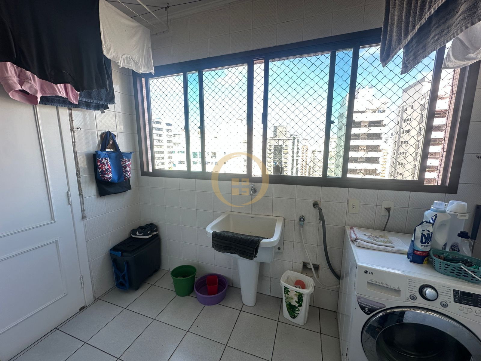 Apartamento na Praia da Pitangueiras, Guarujá - SP