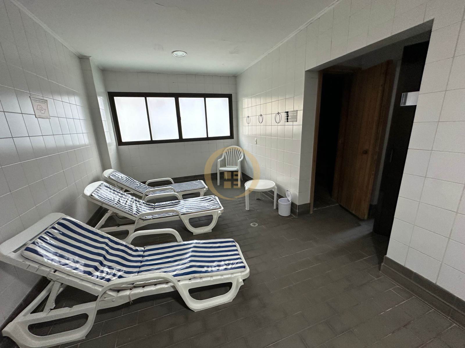 Apartamento na Praia da Pitangueiras, Guarujá - SP