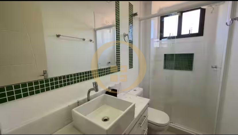 Apartamento na Praia da Enseada, Guarujá - SP