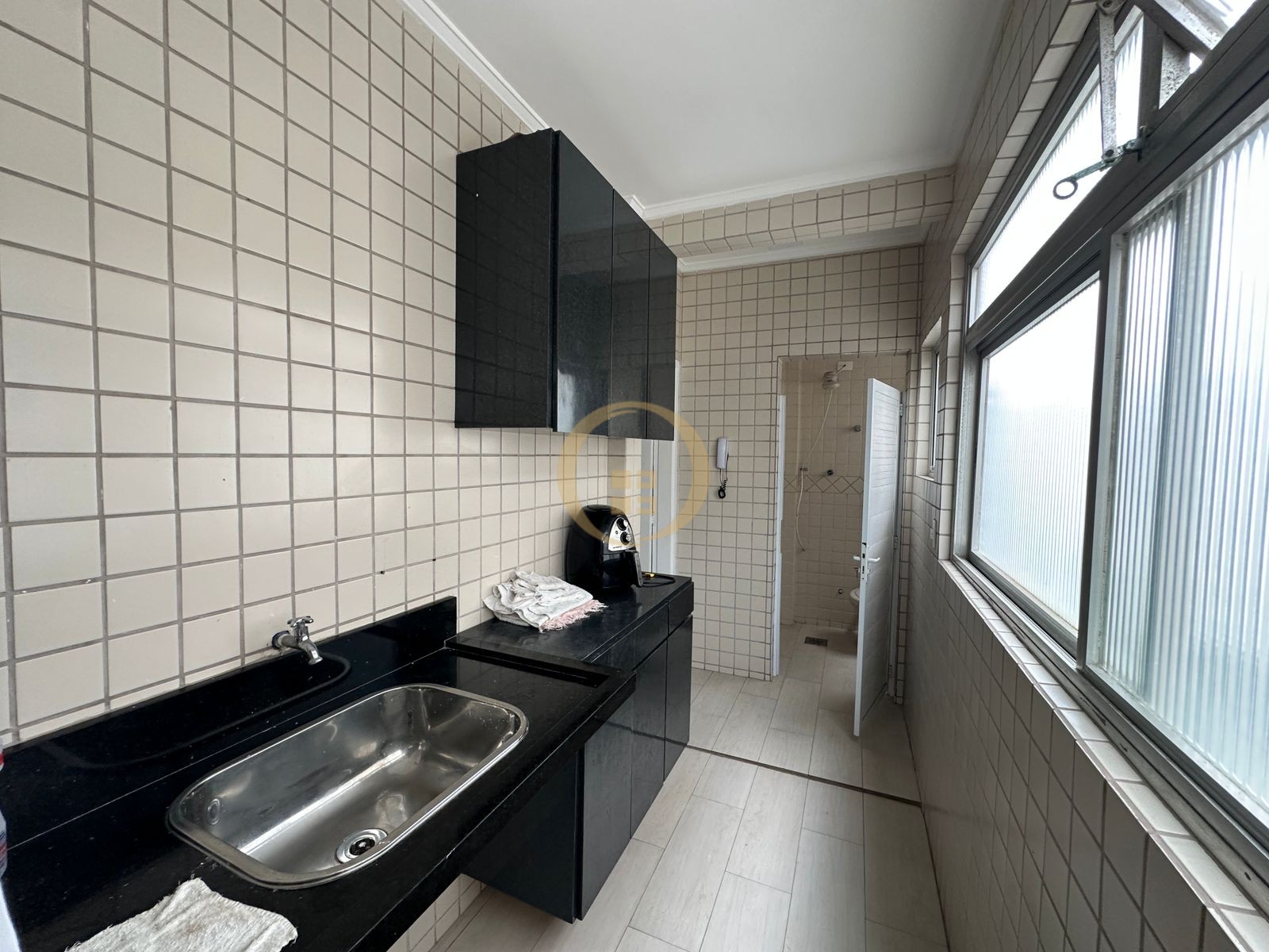Apartamento na Praia das Pitangueiras, Guarujá - SP