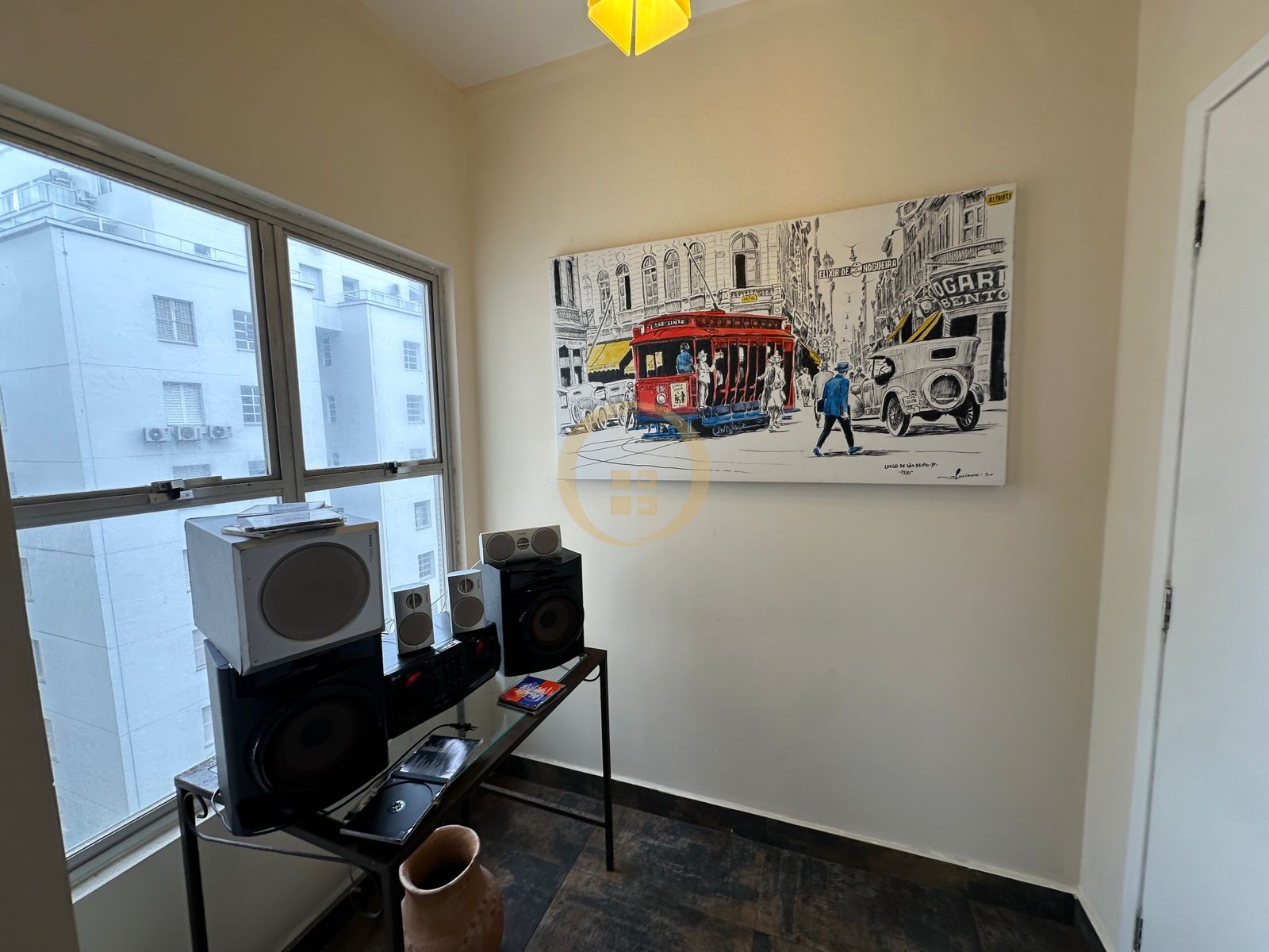 Apartamento na Praia das Pitangueiras, Guarujá - SP