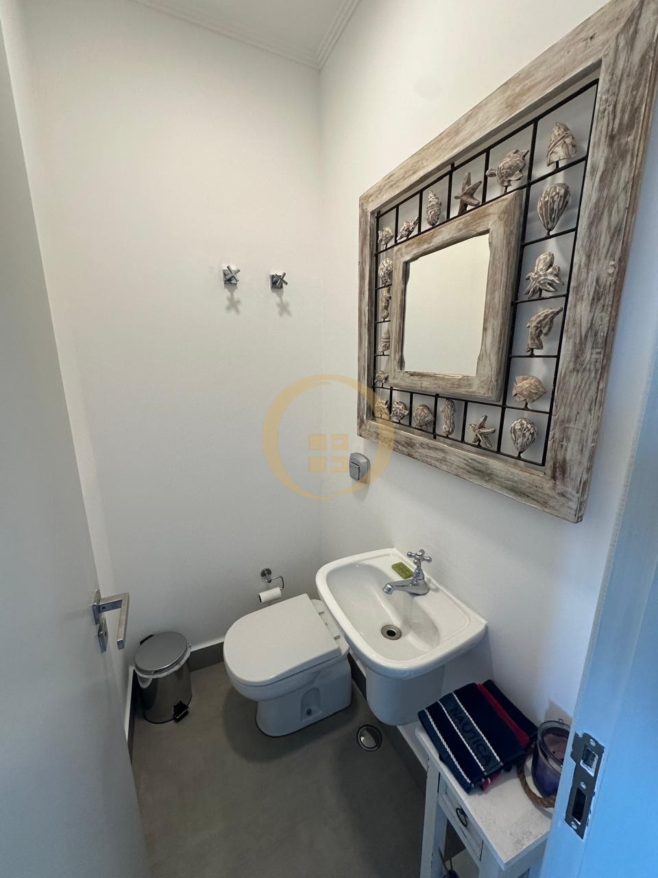 Apartamento Frente ao Mar nas Pitangueiras, Guarujá - SP