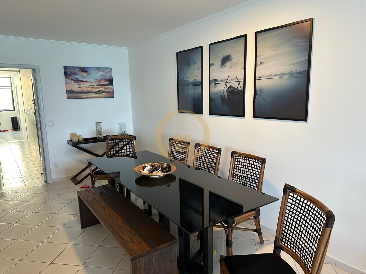 Apartamento Frente ao Mar nas Pitangueiras, Guarujá - SP
