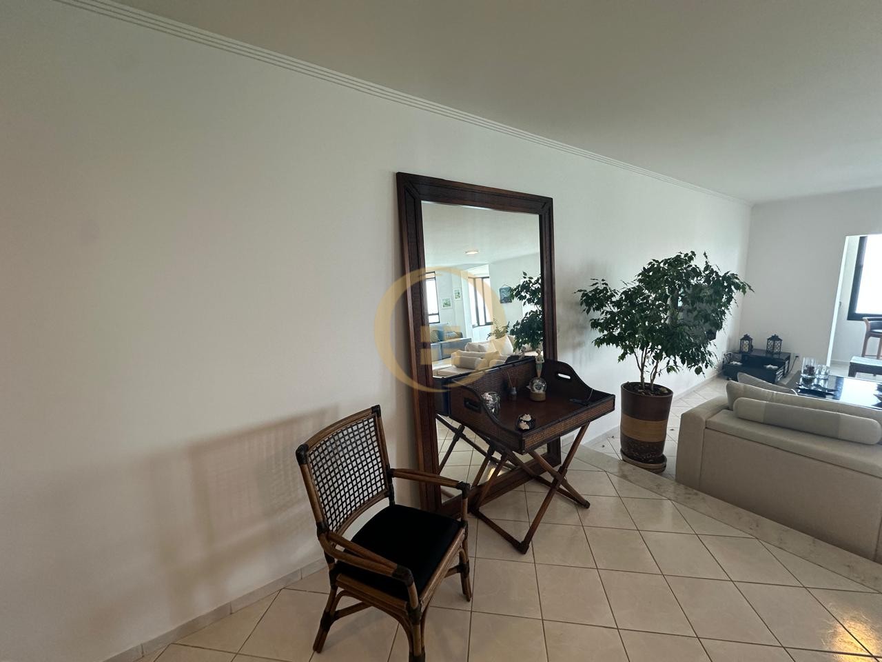 Apartamento Frente ao Mar nas Pitangueiras, Guarujá - SP