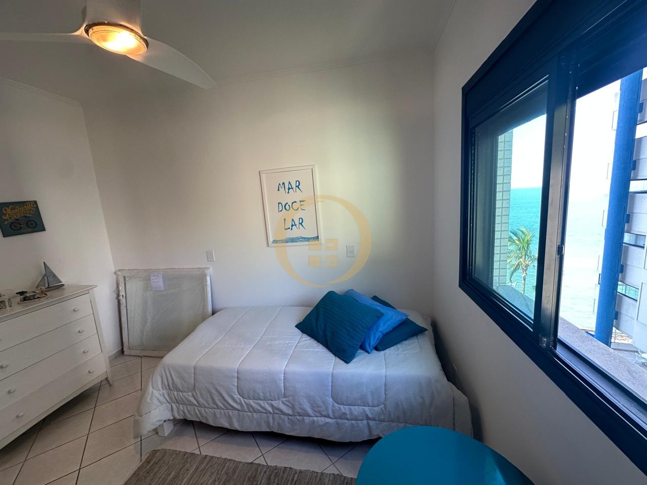 Apartamento Frente ao Mar nas Pitangueiras, Guarujá - SP