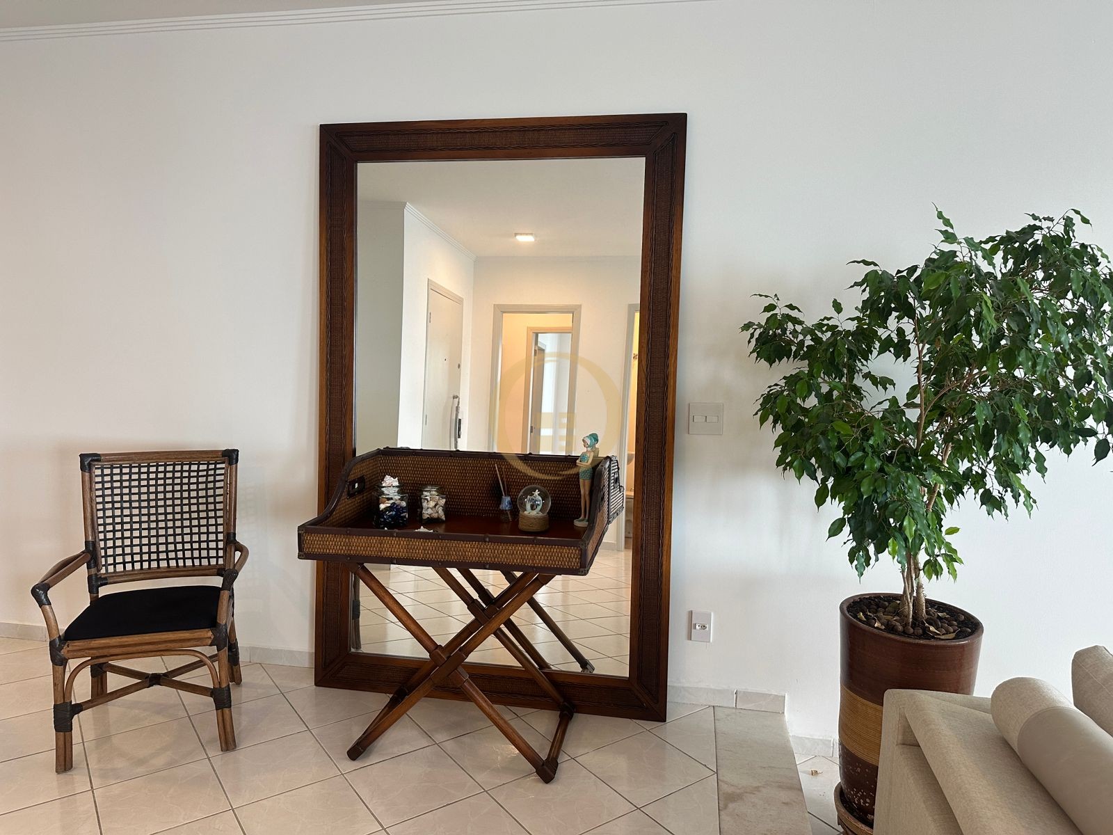 Apartamento Frente ao Mar nas Pitangueiras, Guarujá - SP