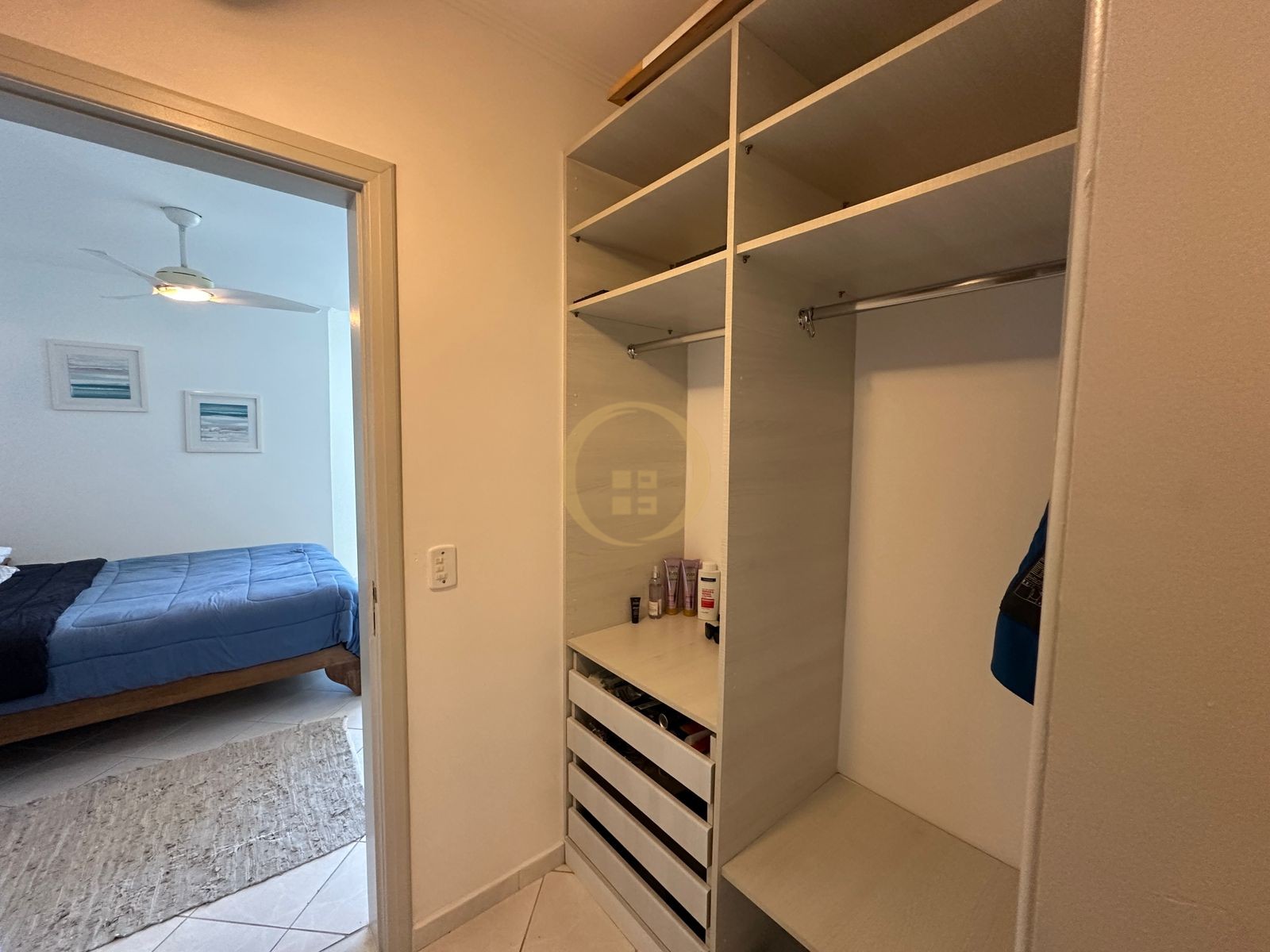 Apartamento Frente ao Mar nas Pitangueiras, Guarujá - SP