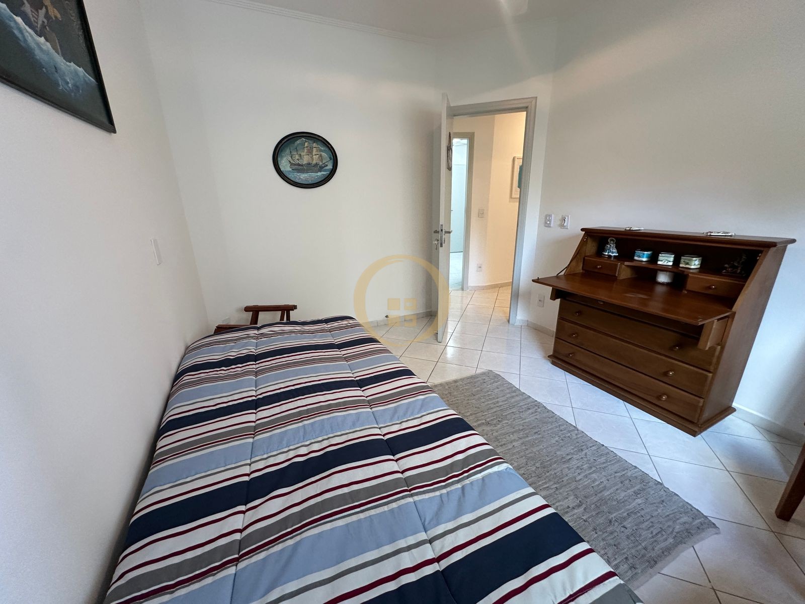 Apartamento Frente ao Mar nas Pitangueiras, Guarujá - SP