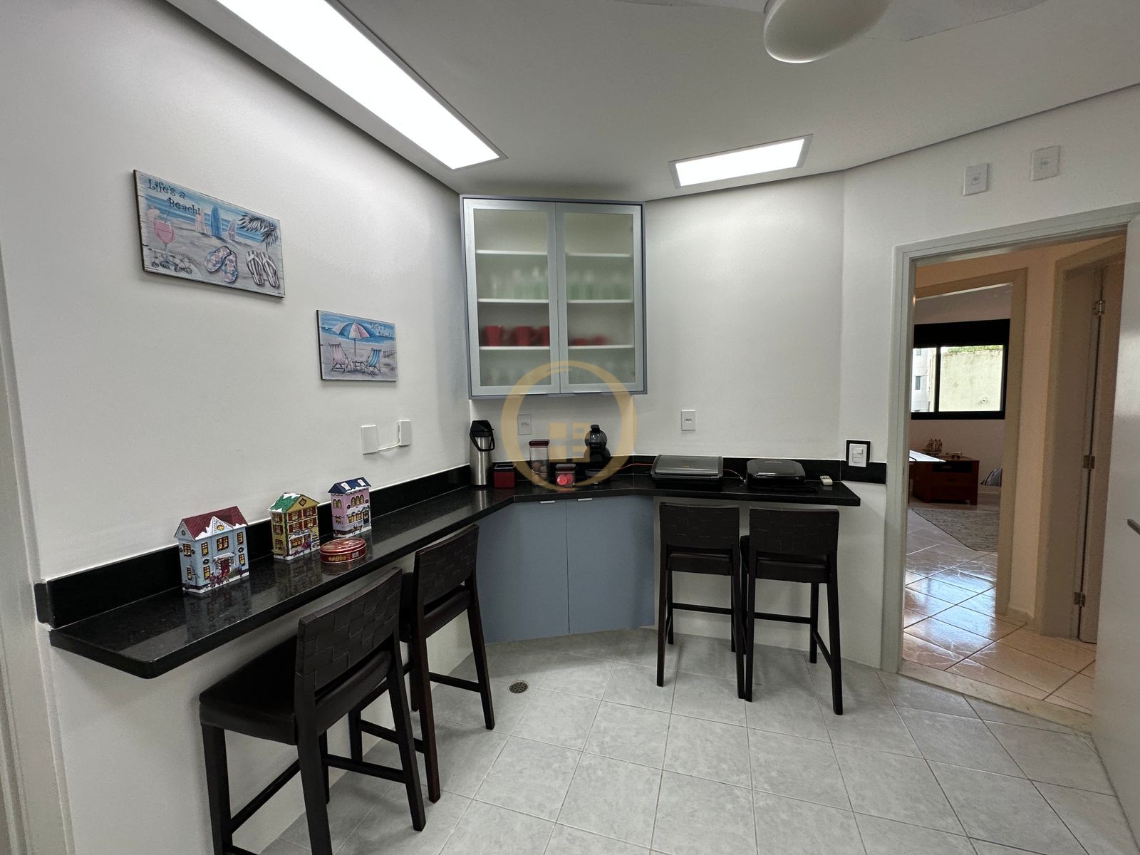 Apartamento Frente ao Mar nas Pitangueiras, Guarujá - SP
