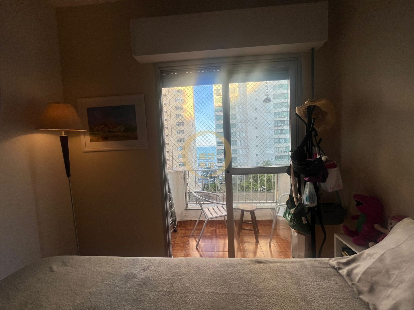 Apartamento na Praia das Pitangueiras, Guarujá - SP