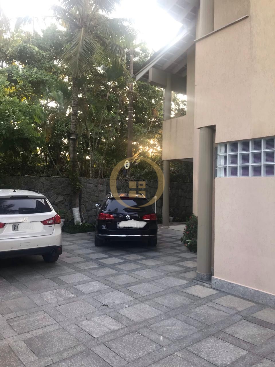 Casa Duplex à Venda no Guaiuba - Guarujá
