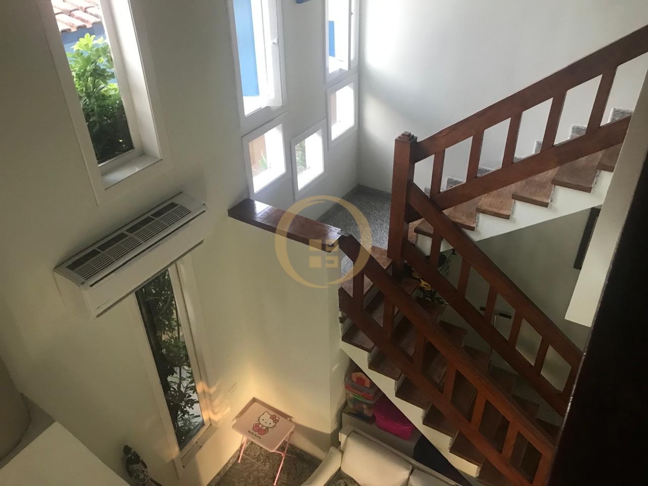Casa Duplex à Venda no Guaiuba - Guarujá