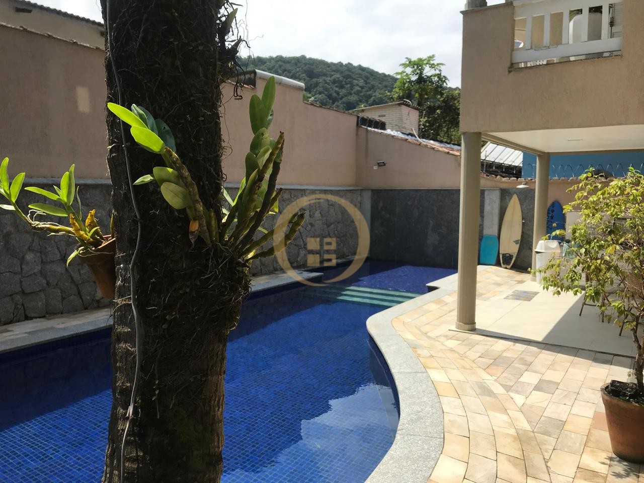 Casa Duplex à Venda no Guaiuba - Guarujá