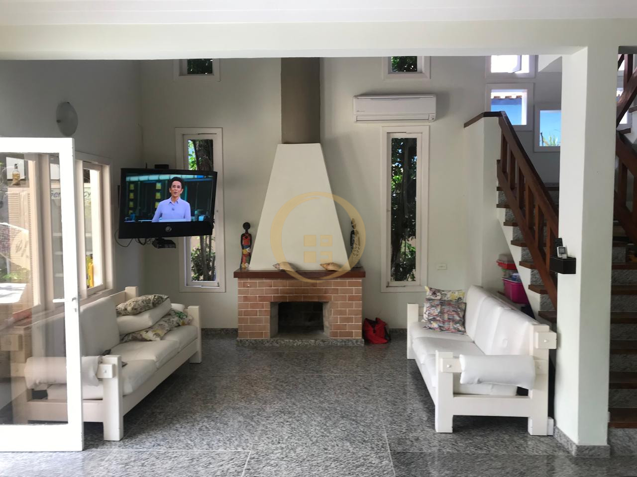 Casa Duplex à Venda no Guaiuba - Guarujá