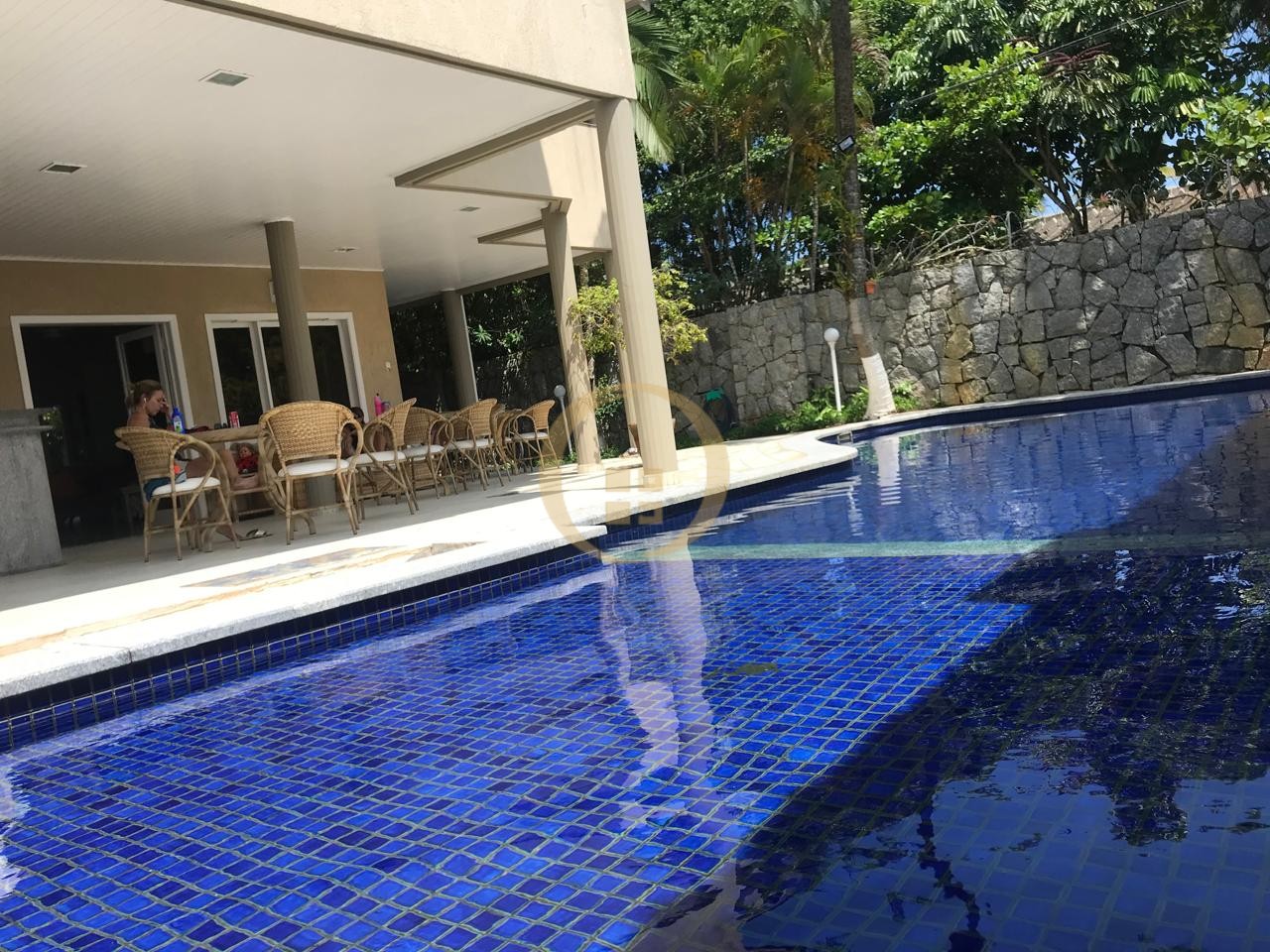 Casa Duplex à Venda no Guaiuba - Guarujá