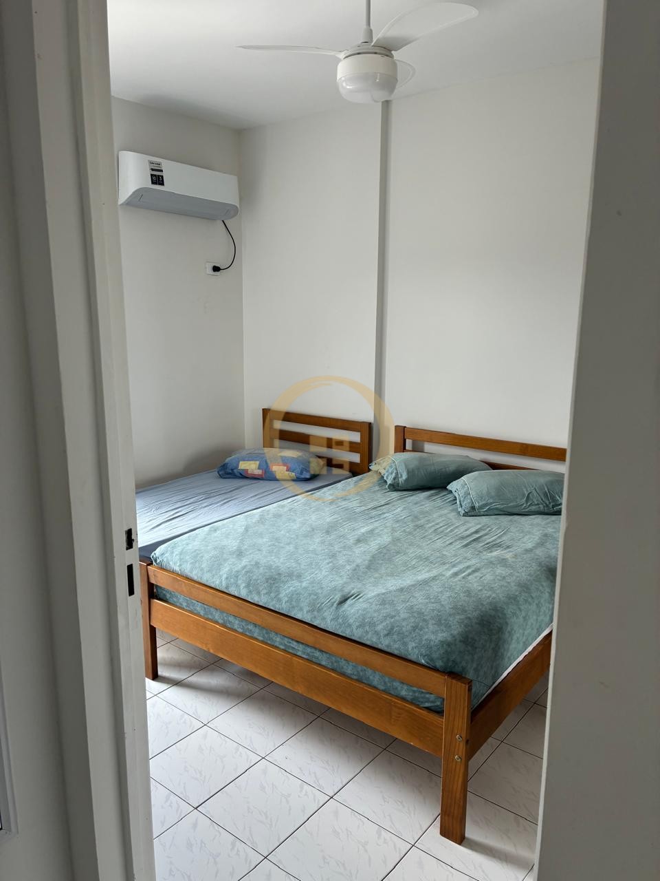 Apartamento na Praia da Enseada, Guarujá - SP