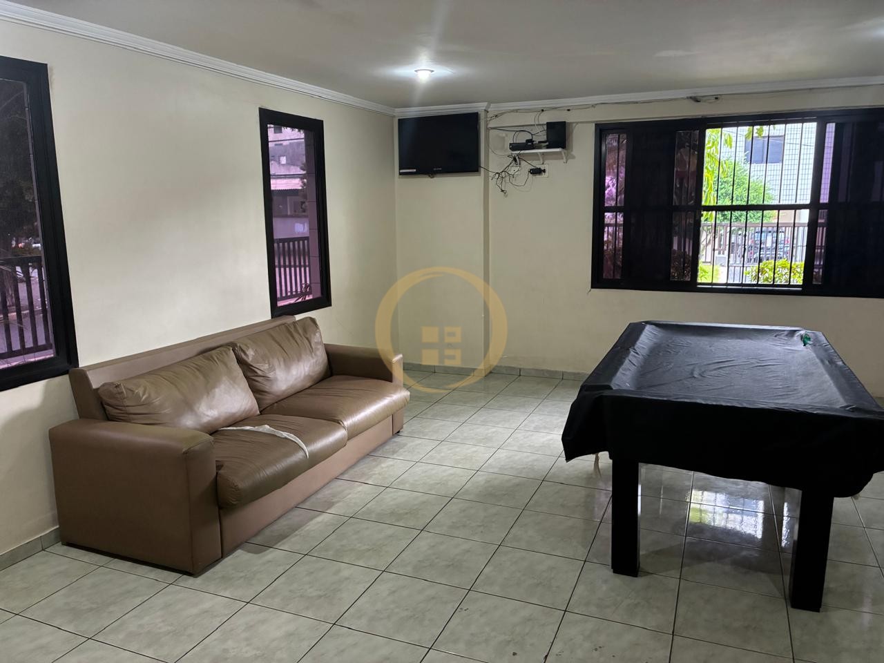 Apartamento na Praia da Enseada, Guarujá - SP