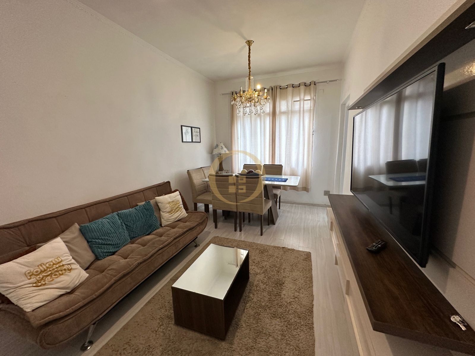 Apartamento na Praia das Pitangueiras, Guarujá - SP