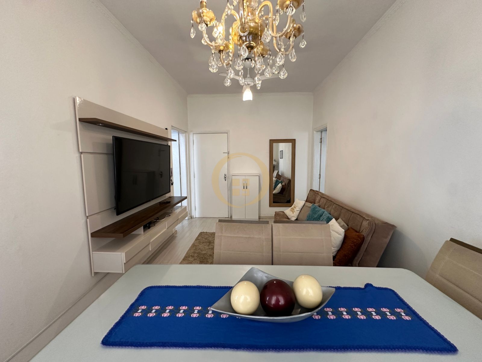 Apartamento na Praia das Pitangueiras, Guarujá - SP