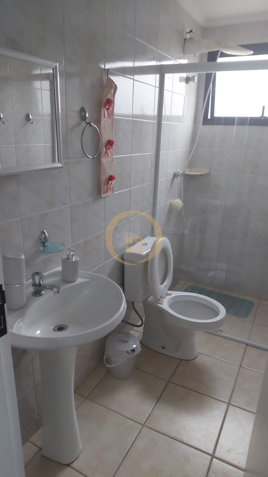 Apartamento na Praia da Enseada, Guarujá - SP