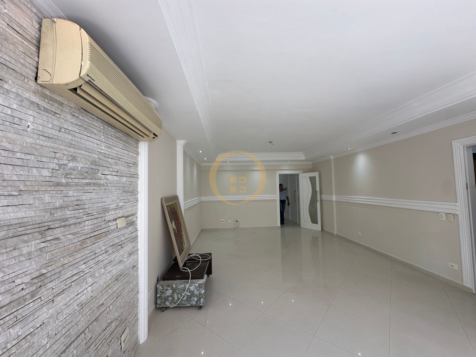 Apartamento na Praia das Pitangueiras, Guarujá - SP