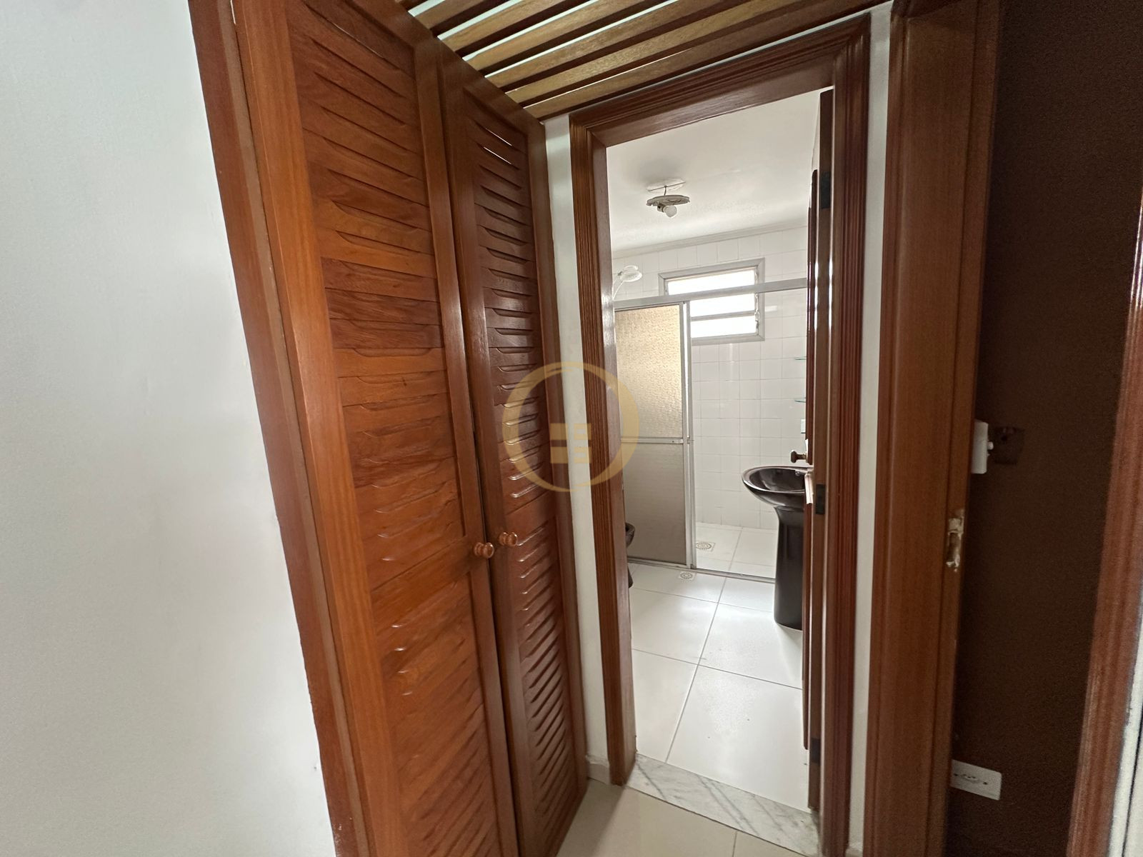 Apartamento na Praia das Astúrias, Guarujá - SP