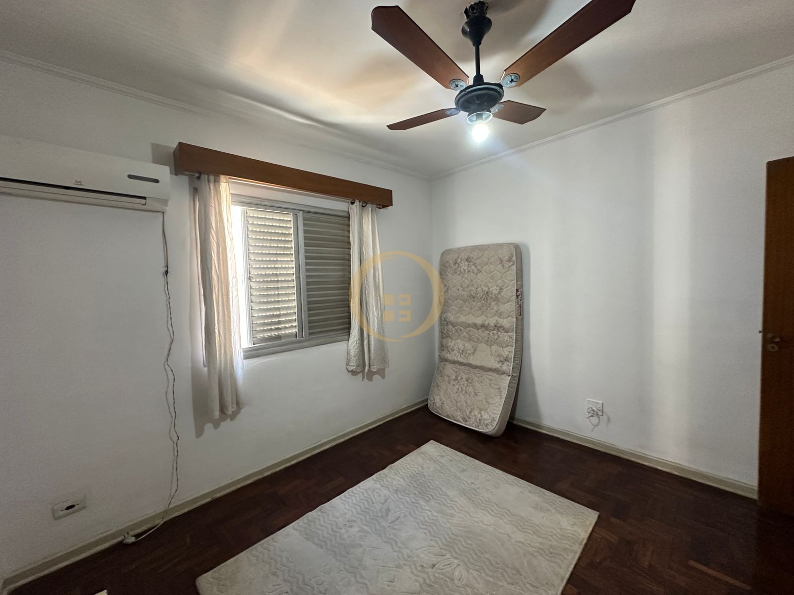 Apartamento na Praia das Astúrias, Guarujá - SP