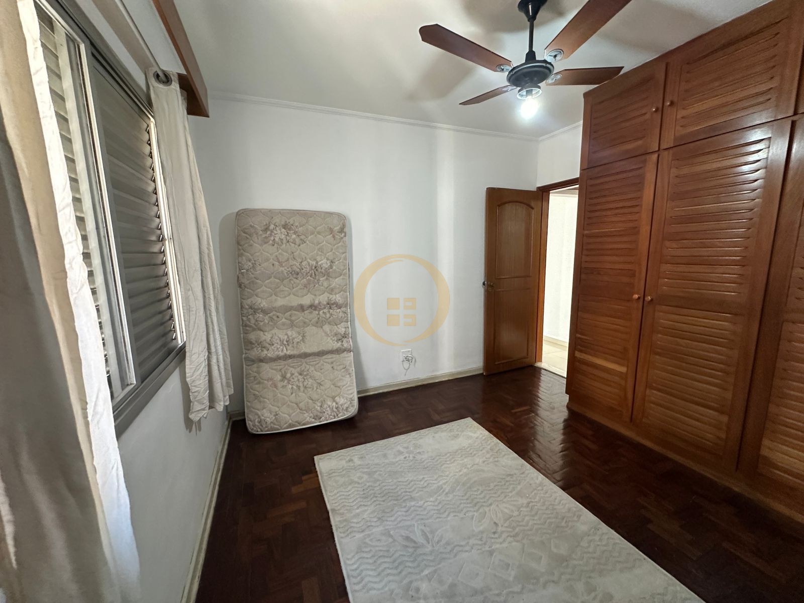 Apartamento na Praia das Astúrias, Guarujá - SP