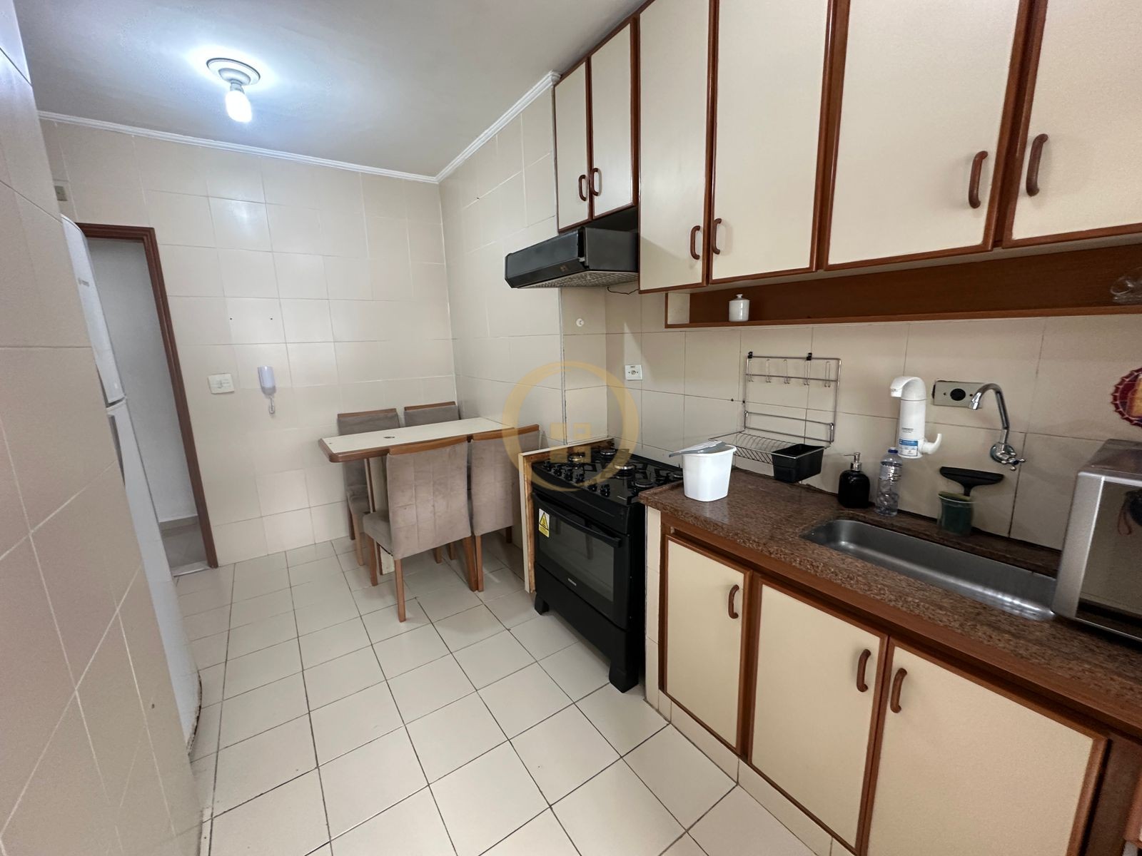 Apartamento na Praia das Astúrias, Guarujá - SP