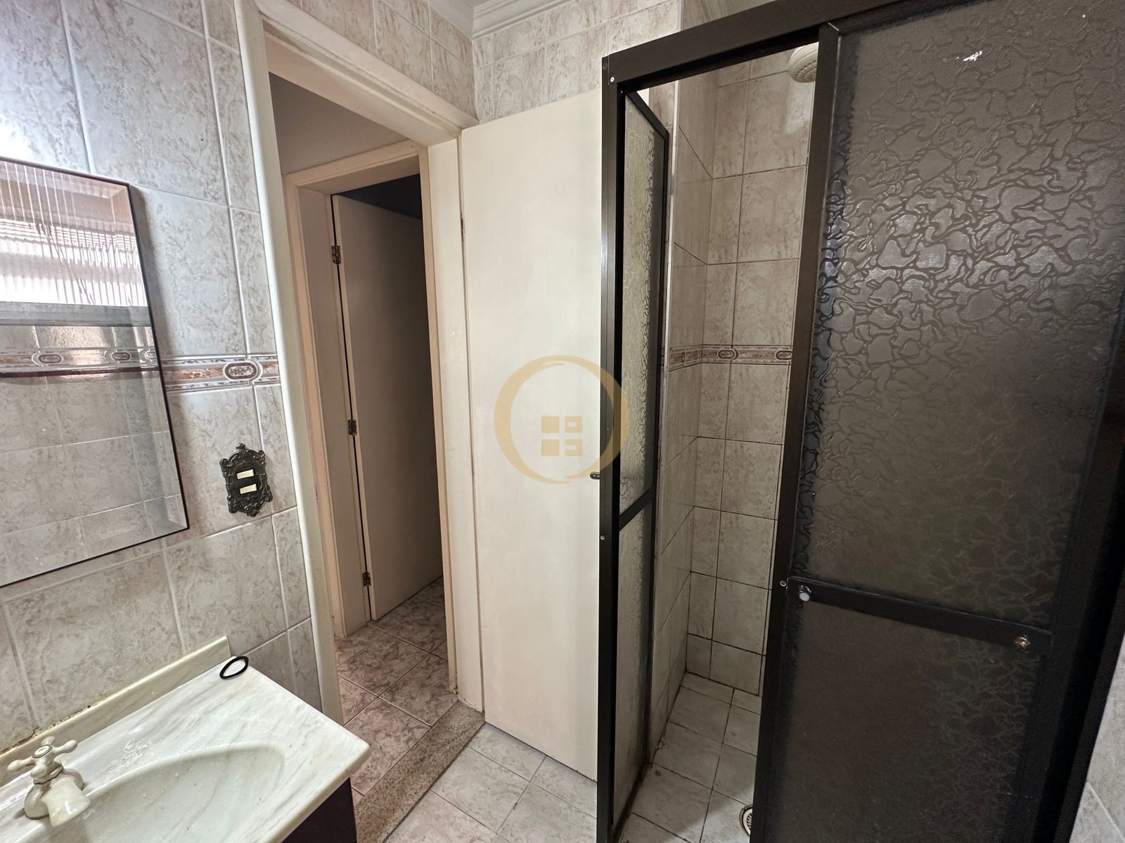 Apartamento na Praia da Enseada, Guarujá - SP