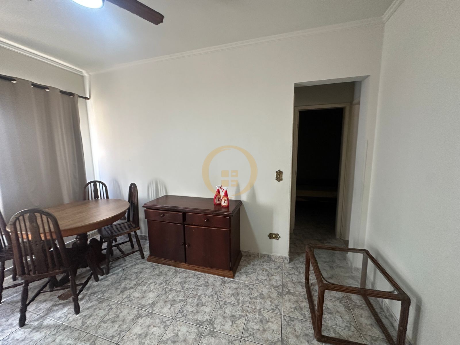 Apartamento na Praia da Enseada, Guarujá - SP