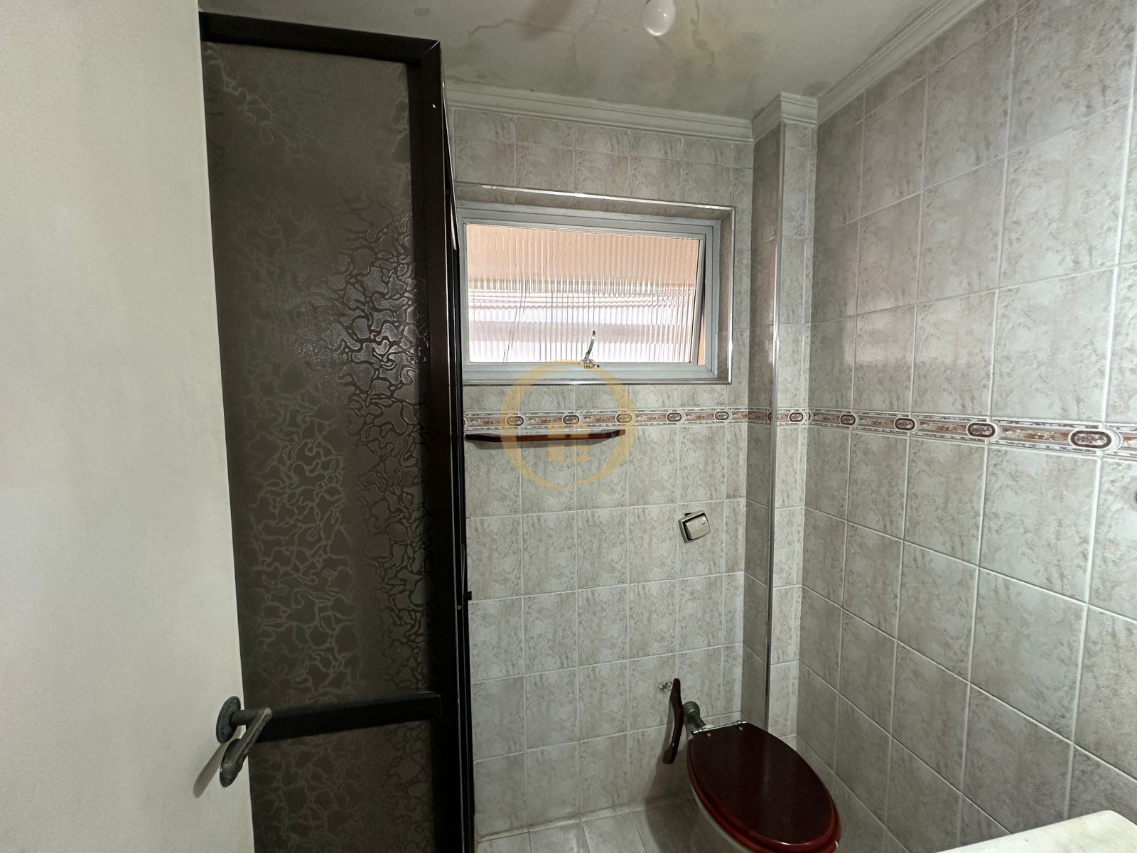 Apartamento na Praia da Enseada, Guarujá - SP