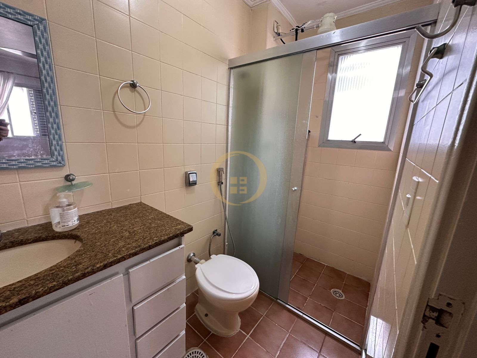 Apartamento na Praia das Astúrias, Guarujá - SP