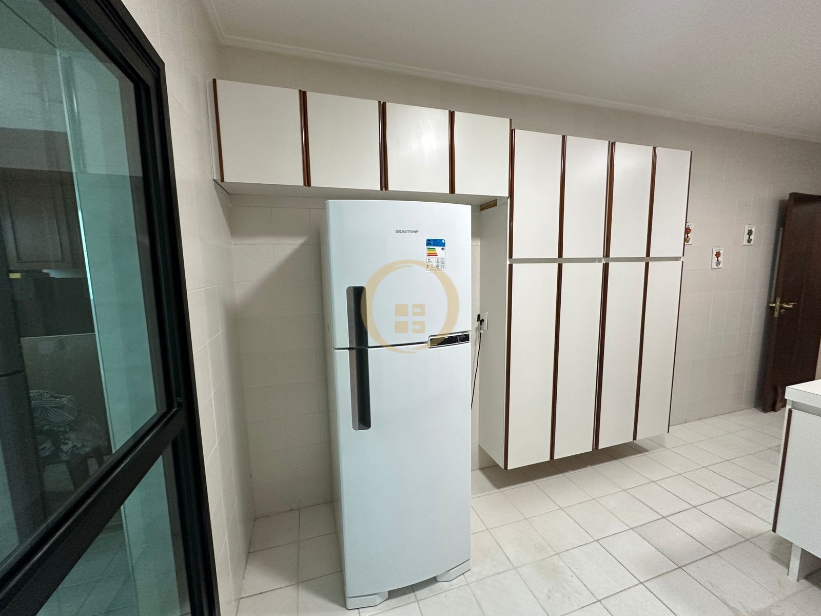 Apartamento na Praia da Enseada, Guarujá - SP