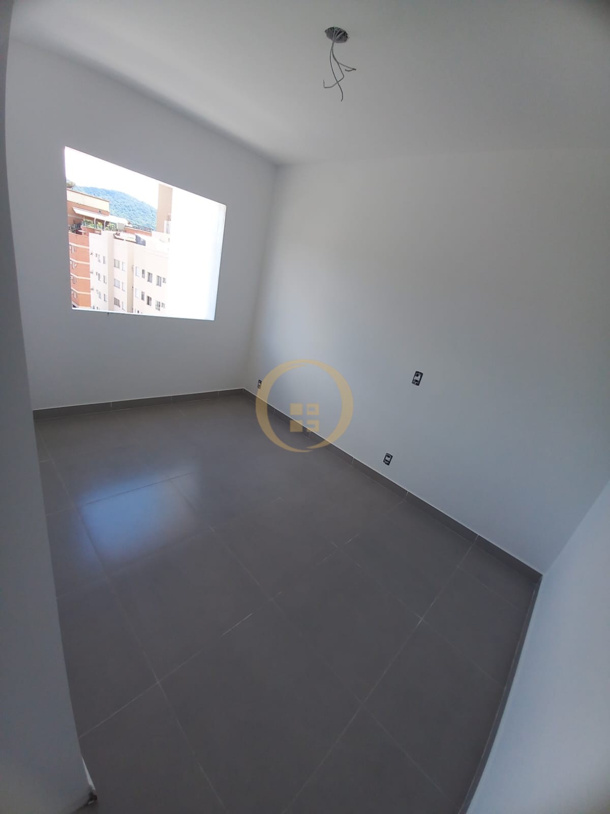 Apartamento na Praia da Enseada, Guarujá - SP