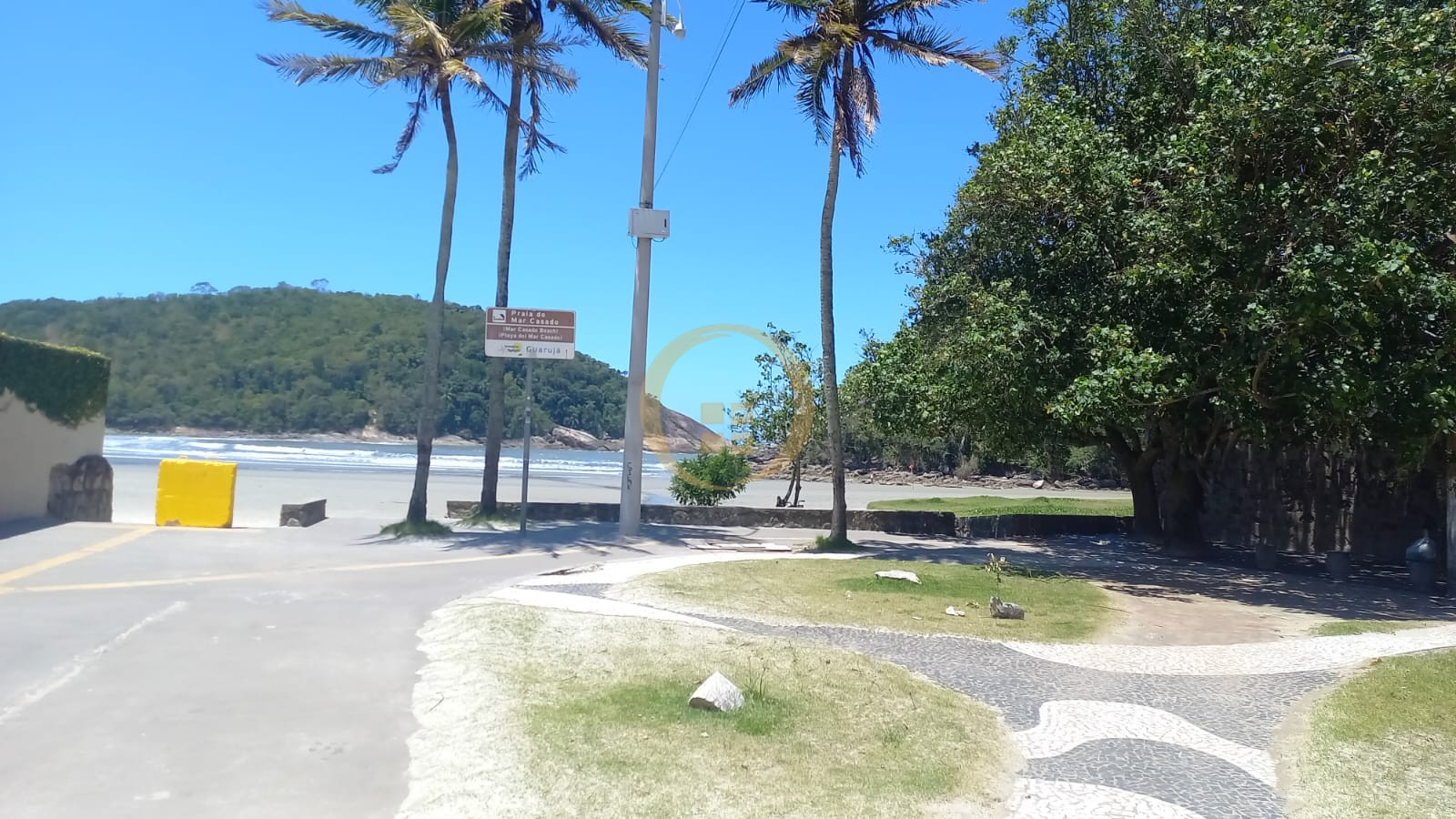Apartamento na Praia da Enseada, Guarujá - SP