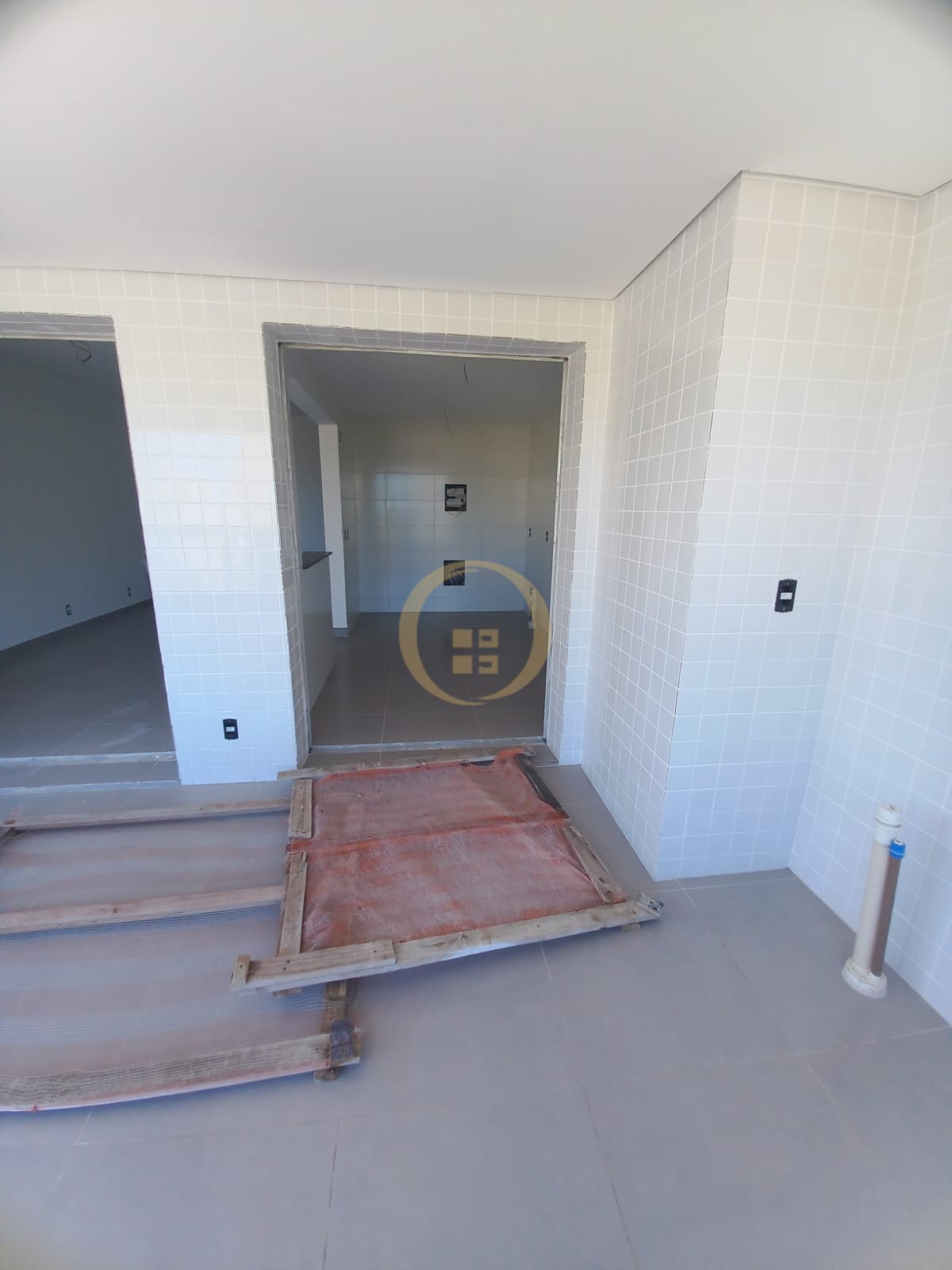 Apartamento na Praia da Enseada, Guarujá - SP