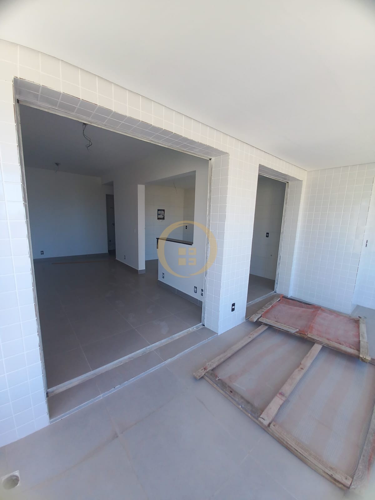 Apartamento na Praia da Enseada, Guarujá - SP