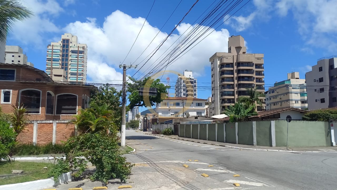 Apartamento na Praia da Enseada, Guarujá - SP