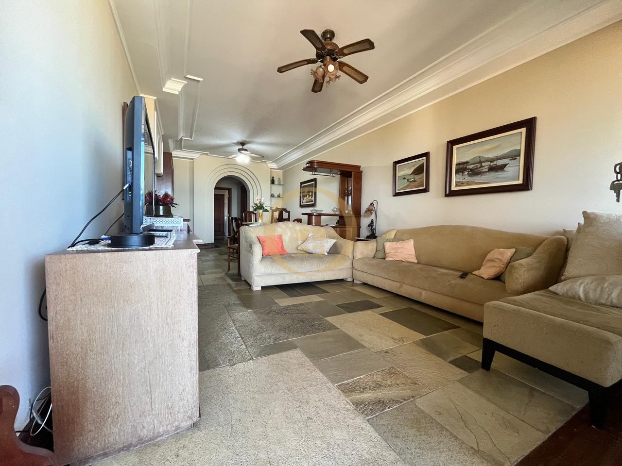 Apartamento na Praia da Enseada, Guarujá - SP
