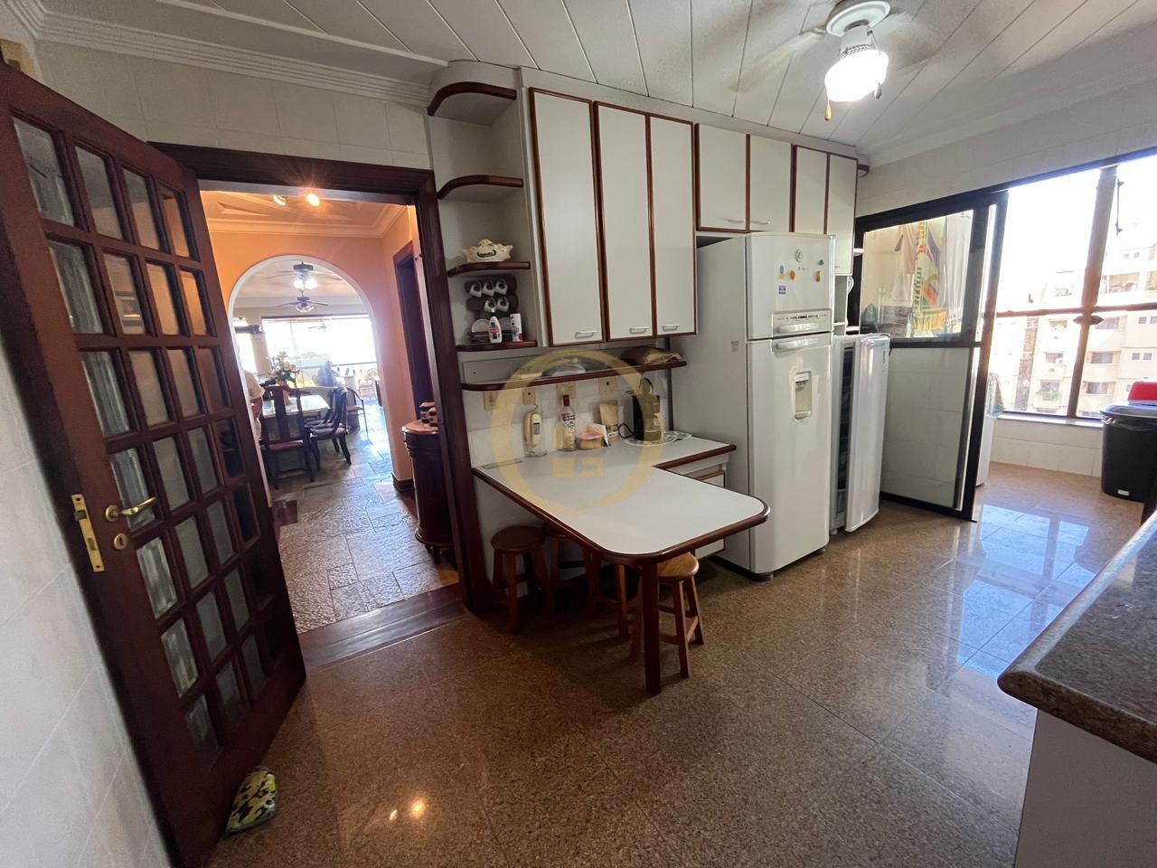 Apartamento na Praia da Enseada, Guarujá - SP