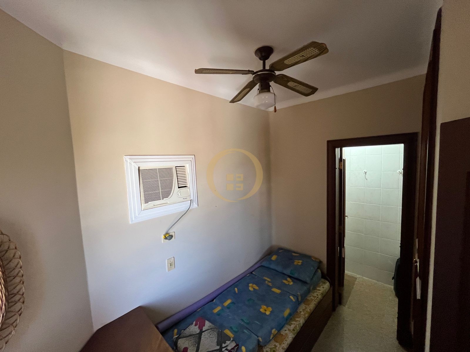 Apartamento na Praia da Enseada, Guarujá - SP